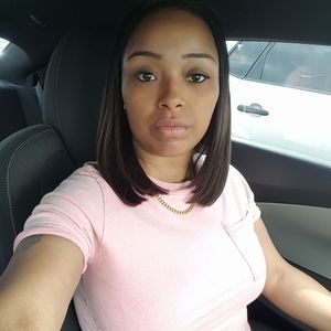 Meet your Posher, Neisha